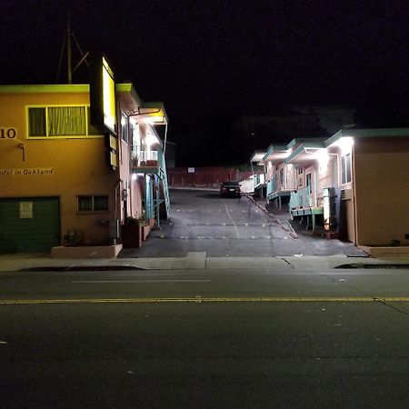 Travis Lodge Motel 16 オークランド エクステリア 写真